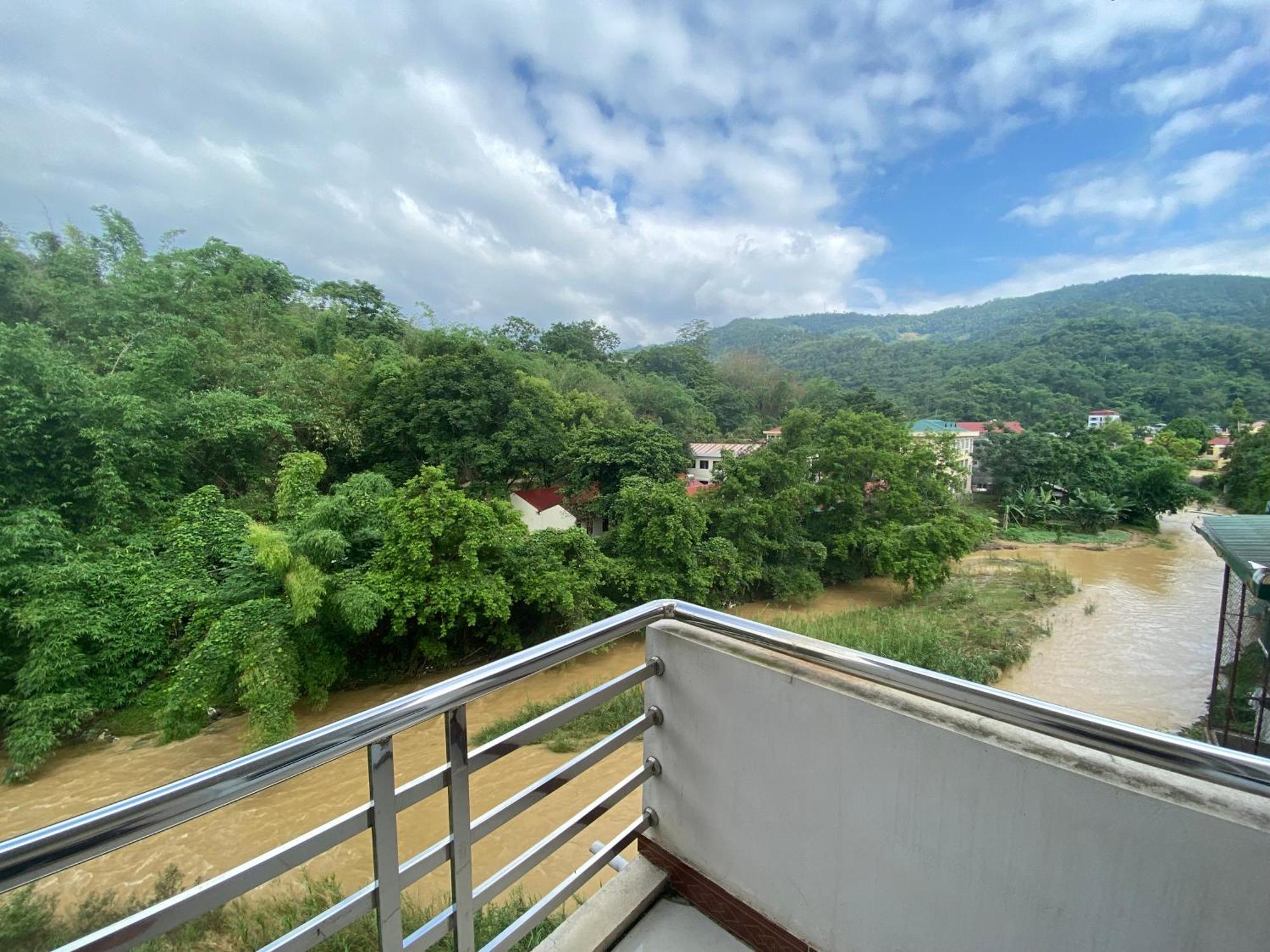 Viet Hoang Hotel Bao Lac Zewnętrze zdjęcie